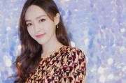 吃瓜娱乐唐嫣,瓜田里的甜蜜女王